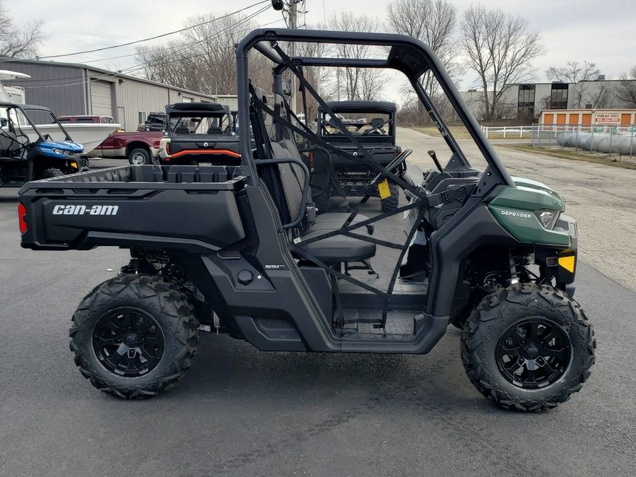 2023 Can-Am® Defender DPS HD7 Tundra Green