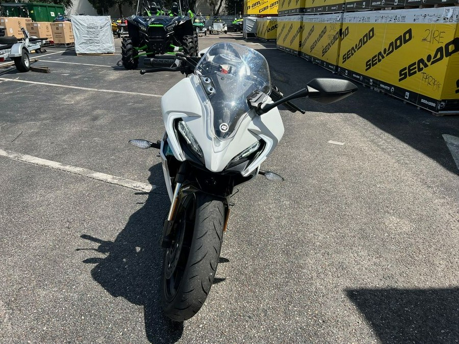 2022 CFMOTO 300SS