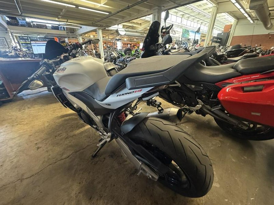 2022 Aprilia® Tuono V4 1100