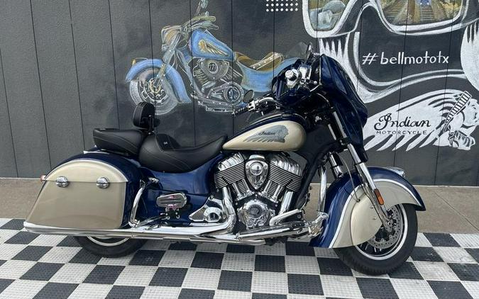 2019 Indian Motorcycle® Chieftain® Classic Deep Water Metallic / Dirt Track Tan