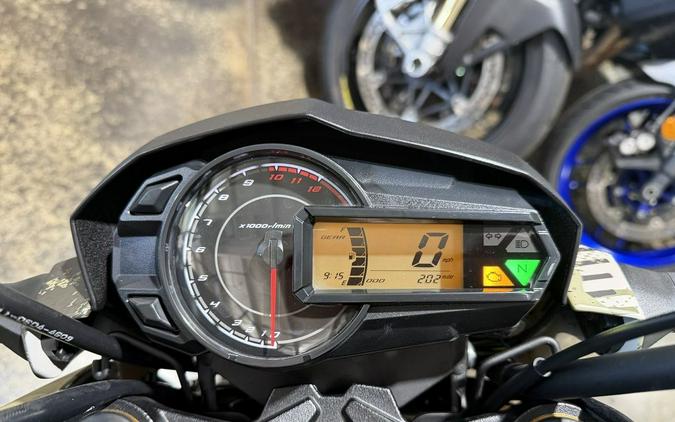 2025 Kawasaki Z125 PRO Cypher Camo Beige