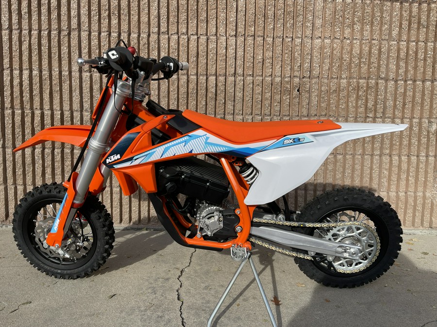 2024 KTM SX-E 3