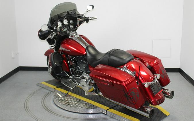 Harley-Davidson Street Glide 2013 FLHX 663601T EMBR RED SUNGLO