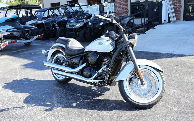 2024 Kawasaki Vulcan® 900 Classic
