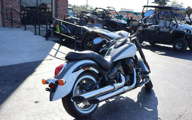 2024 Kawasaki Vulcan® 900 Classic