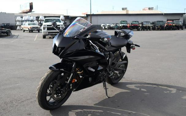 2025 Yamaha YZF-R7