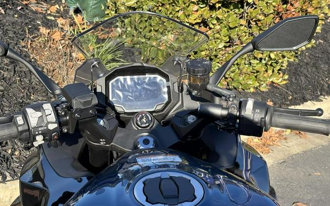 2026 Kawasaki Ninja® 1100SX SE ABS