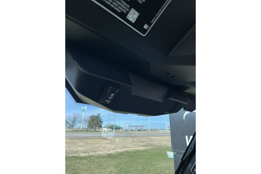 2026 Can-Am DEFENDER HD11 XT CAB