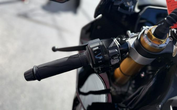 2024 Yamaha Yzf-R1M - 00661C