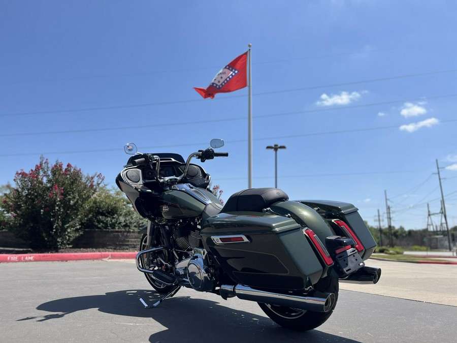 2026 Harley-Davidson® FLTRX Road Glide® OLIV STL MTL/BLK