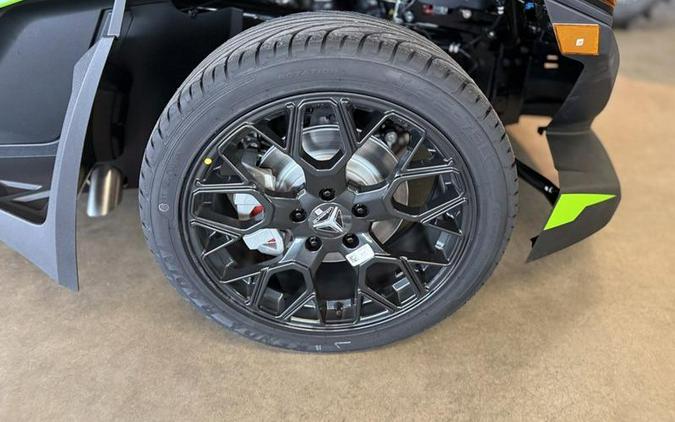 2025 Polaris Slingshot® Slingshot® SL AutoDrive Liquid Lime