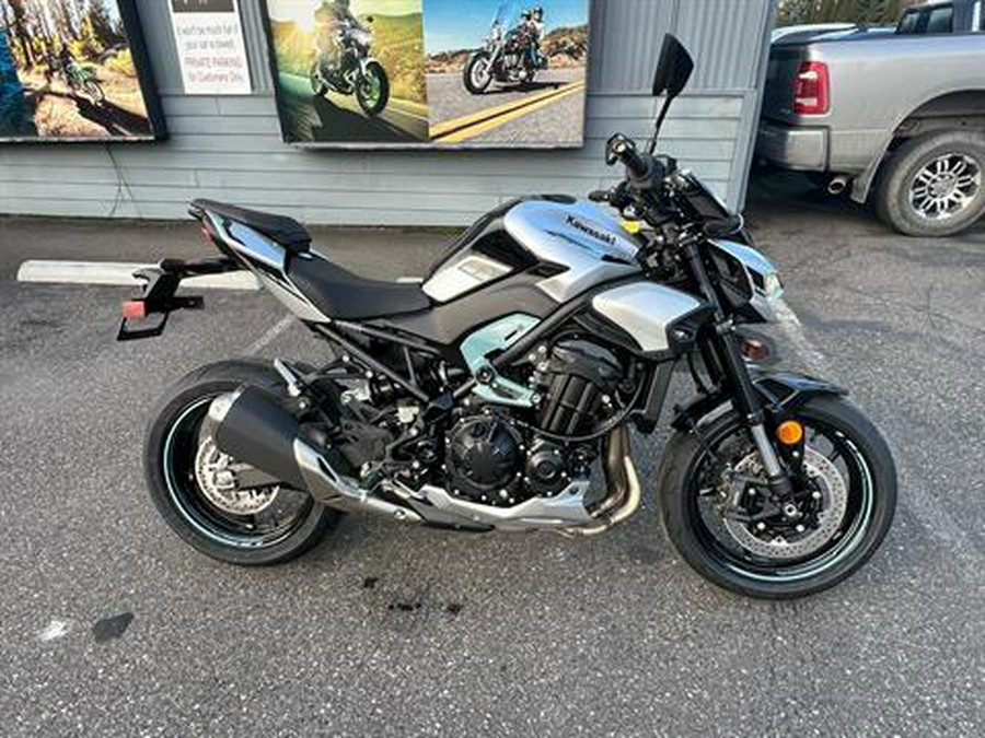 2025 Kawasaki Z900 ABS