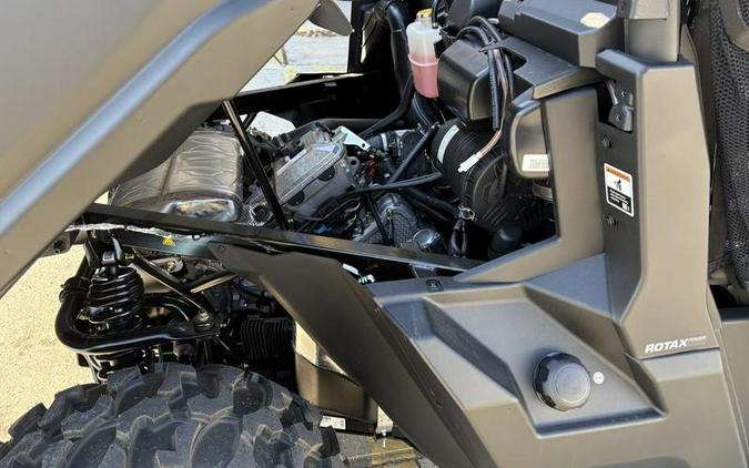 2026 Can-Am® Defender MAX HD7