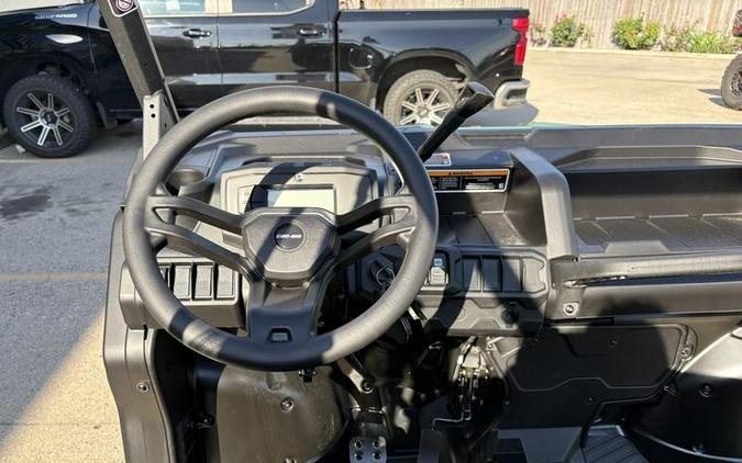 2026 Can-Am® Defender MAX HD7