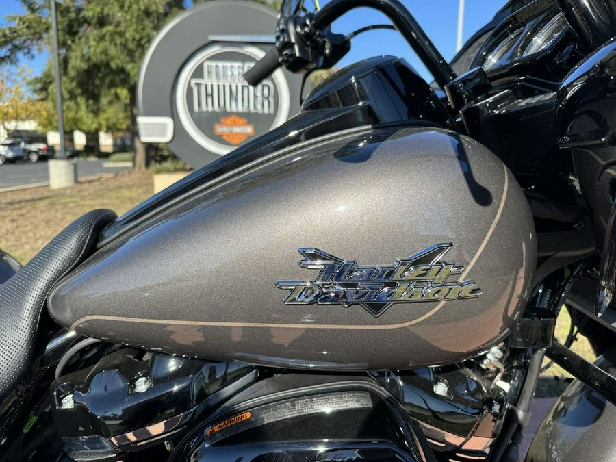 2023 Harley-Davidson® FLTRT - Road Glide® 3