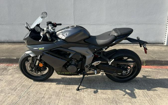 2025 Triumph Daytona 660 Satin Granite/Satin Black