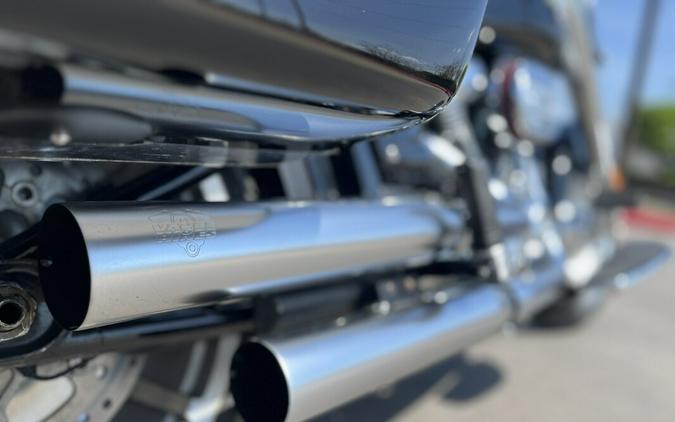 2020 Harley-Davidson® FLFBS Fat Boy® 114 Vivid Black 020675