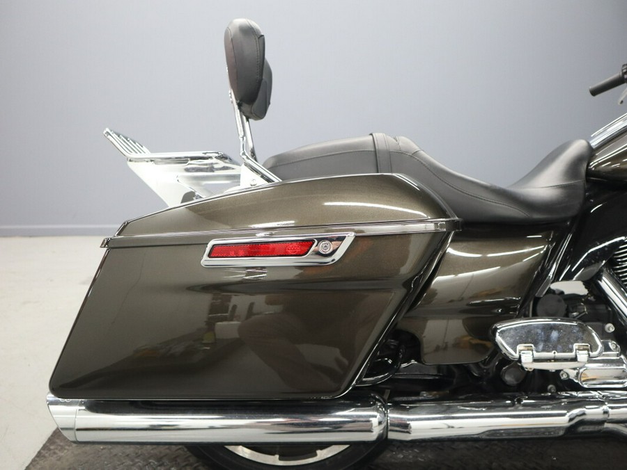 Used 2021 Harley-Davidson Street Glide River Rock Gray