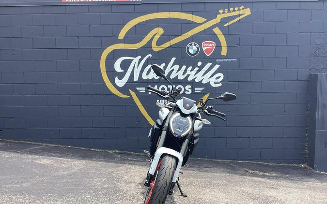 2026 Ducati MONSTER PLUS