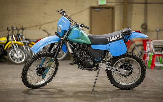 1983 yamaha it 200