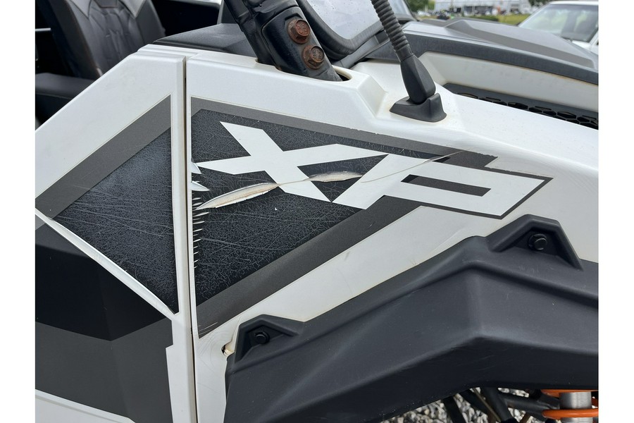 2022 Polaris GENERAL XP 4 1000 Deluxe Matte Ghost White Metallic