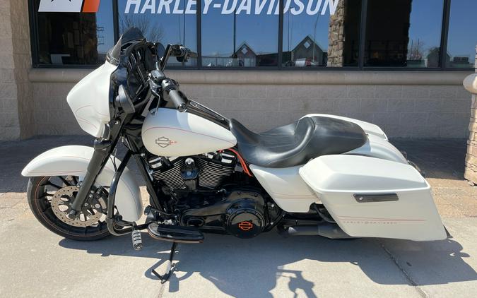 2018 Harley-Davidson Street Glide® Special