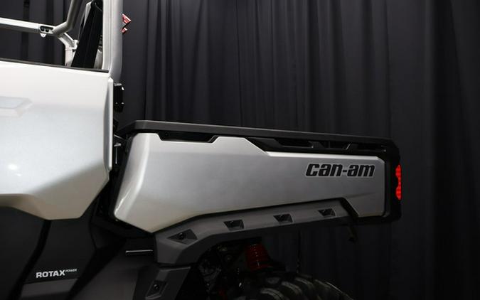 2024 Can-Am Defender MAX X mr with Half Doors HD10