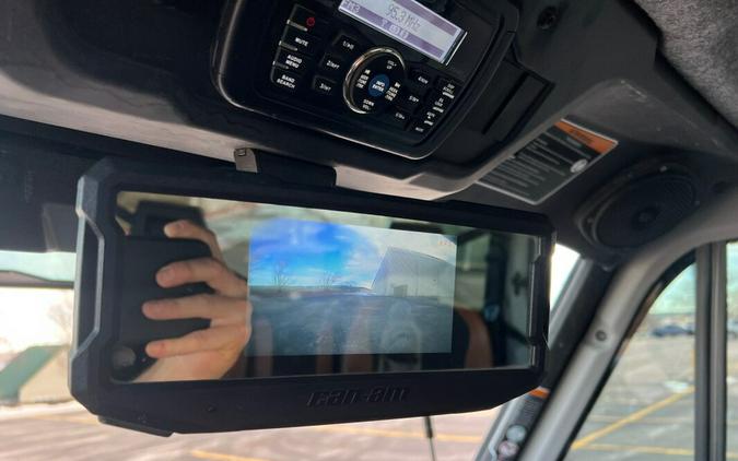 2022 Can-Am Defender Max Limited HD10