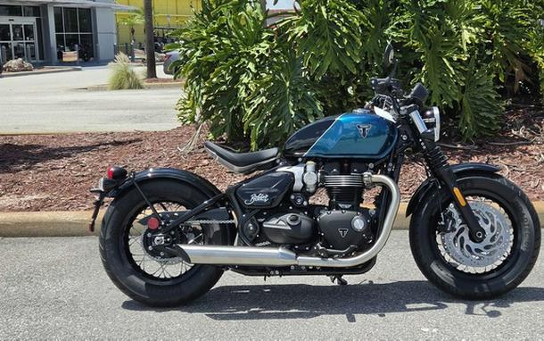 2026 Triumph Bonneville Bobber Interstellar Blue Base