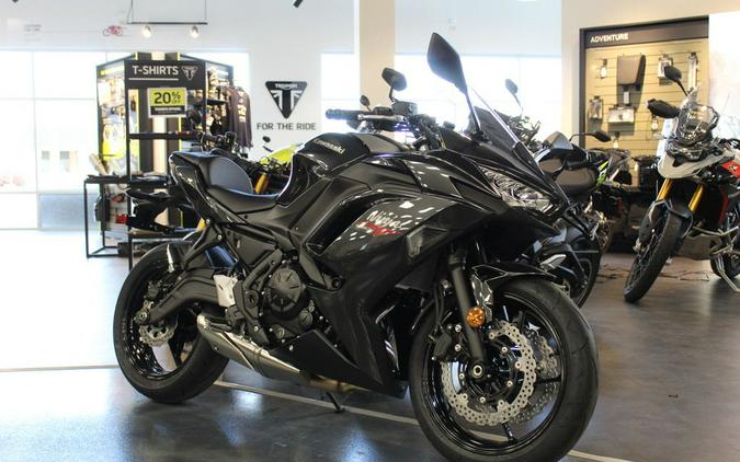 2026 Kawasaki Ninja® 650 Base