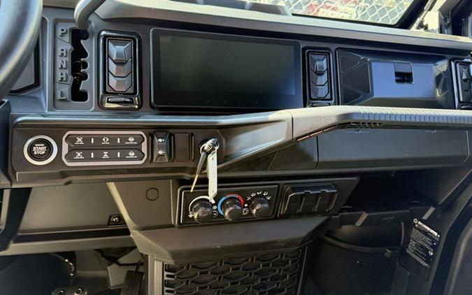 2026 Can-Am Defender MAX Limited HD11