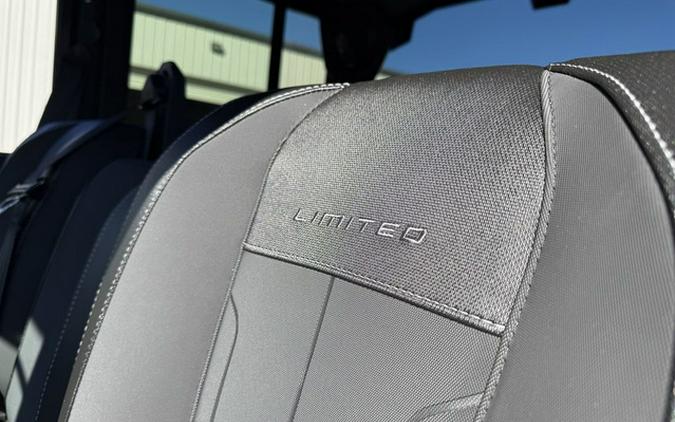 2026 Can-Am Defender MAX Limited HD11