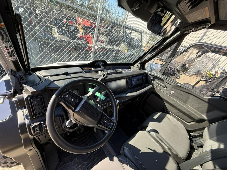 2026 Can-Am® Defender MAX Limited HD11