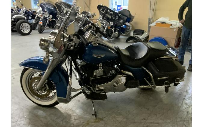 2006 Harley-Davidson® FLHRCI ROAD KING CLASSIC