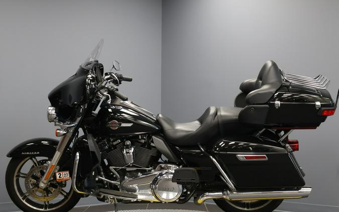 2023 Harley-Davidson® Ultra Limited FLHTK