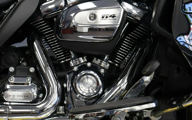 2023 Harley-Davidson® Ultra Limited FLHTK