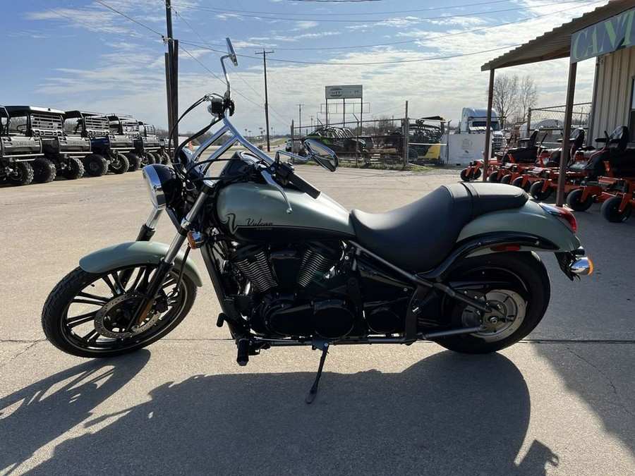 2023 Kawasaki Vulcan® 900 Custom