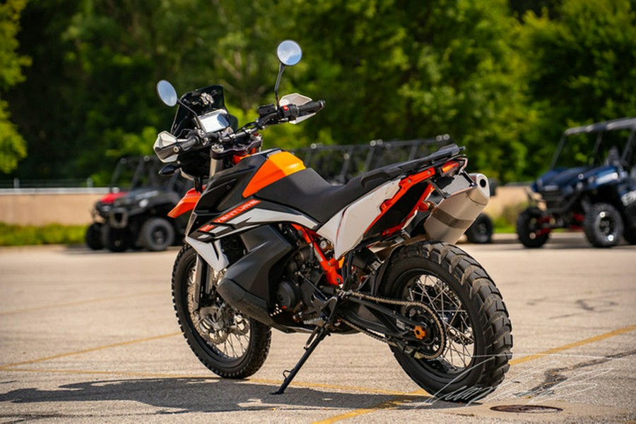 2021 KTM Adventure 890 R
