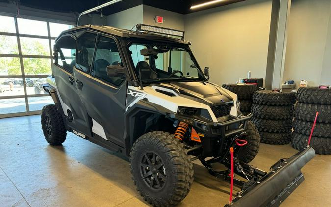 2022 Polaris Industries GENERAL XP 4 1000 Deluxe - Ride Command G22GMJ99AC