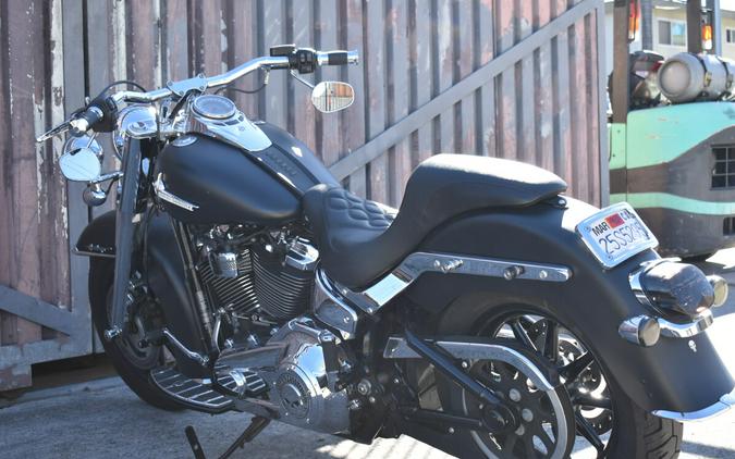 2022 Harley-Davidson® Heritage Classic 114 FLHCS