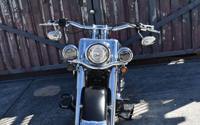 2022 Harley-Davidson® Heritage Classic 114 FLHCS