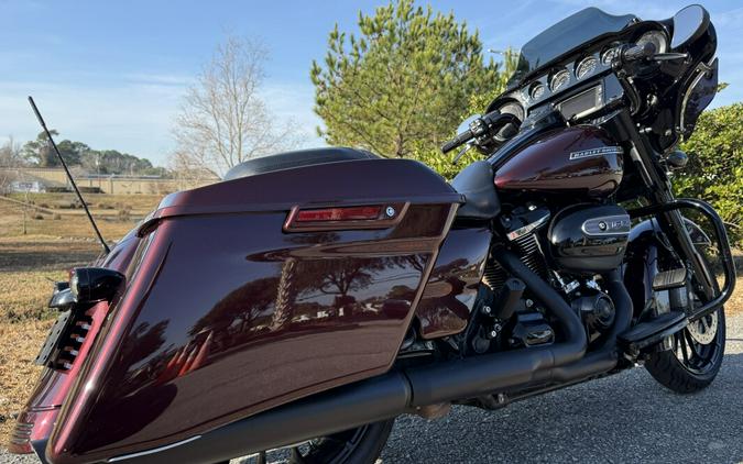 2018 Harley-Davidson® FLHXS Street Glide® Special