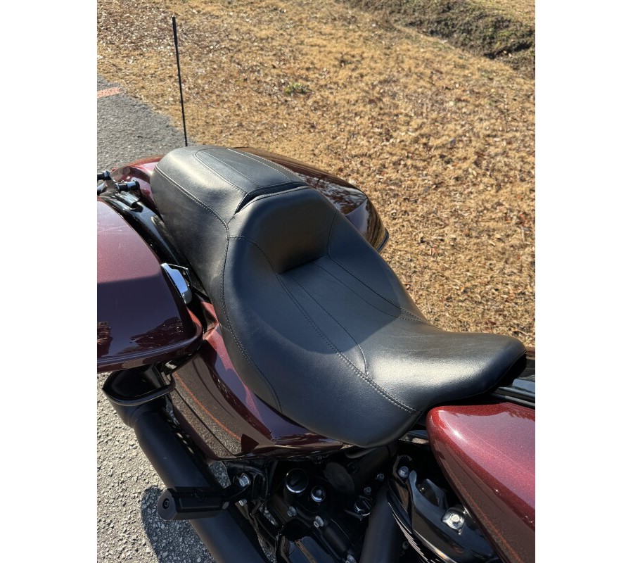 2018 Harley-Davidson® FLHXS Street Glide® Special