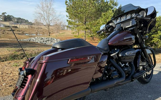 2018 Harley-Davidson® FLHXS Street Glide® Special