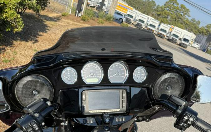 2018 Harley-Davidson® FLHXS Street Glide® Special