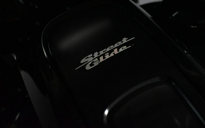 2022 Harley-Davidson Street Glide Special Vivid Black - Black Finish