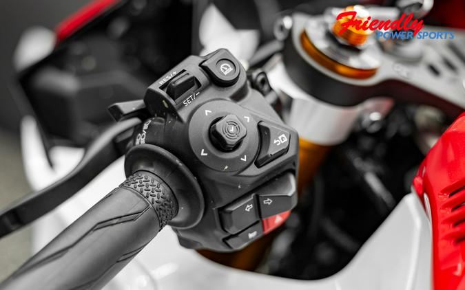 2026 YAMAHA YZF-R7 70th Anniversary Edition