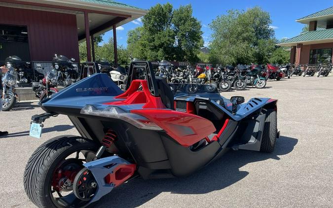 2025 Polaris SLINGSHOT R