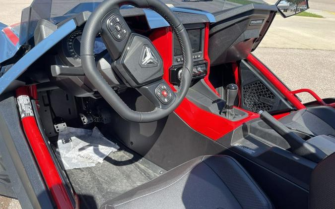 2025 Polaris SLINGSHOT R