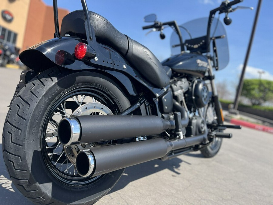 2019 Harley-Davidson® FXBB Street Bob® Vivid Black 039118